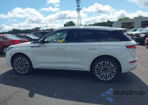 2022 Lincoln Corsair Reserve z USA, uszkodzony, nr VIN 5LMCJ2DH7NUL08720